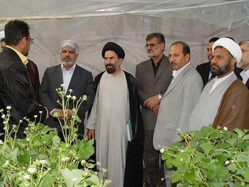 بازدید اعضای کمیسیون کشاورزی مجلس از ظرفیت های کشاورزی استان تاریخ 27 فوریه 2009