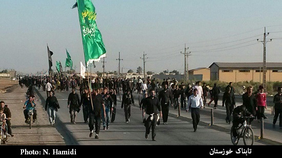 بزرگترین کاروان زائران پیاده راهی کربلا شد + تصاویر