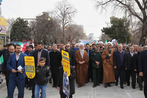 با حضور پرشکوه مردم قزوین، جشن ۴۰ سالگی انقلاب برگزار شد