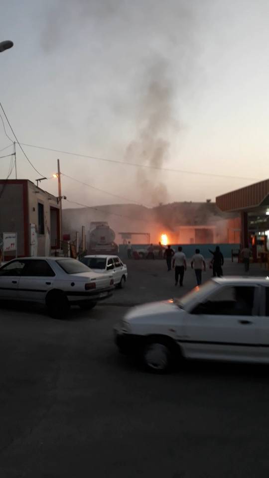 آتش&zwnj;سوزی در پمپ بنزین لنده +