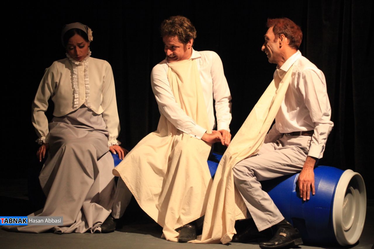 گزارش تصویری از نمایش تئاتر &laquo;بر پهنه دریا&raquo;