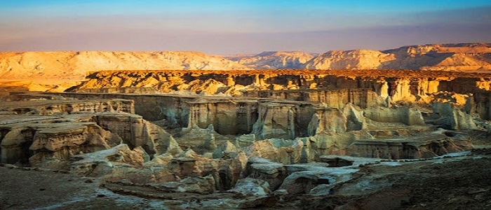 معرفی آثار تاریخی و جاذبه های گردشگری استان هرمزگان/دره ستاره ها، معبد هندوها، جنگل های حرا، ساحل نقره ای جزیره هنگام