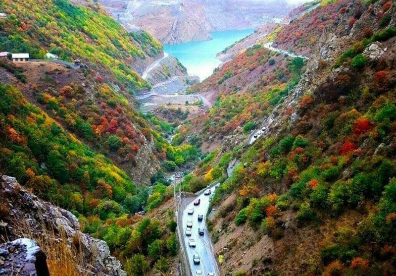 ویلاهای جاده چالوس در تصرف سرمایه داران ویلاهای جاده چالوس در تصرف سرمایه داران