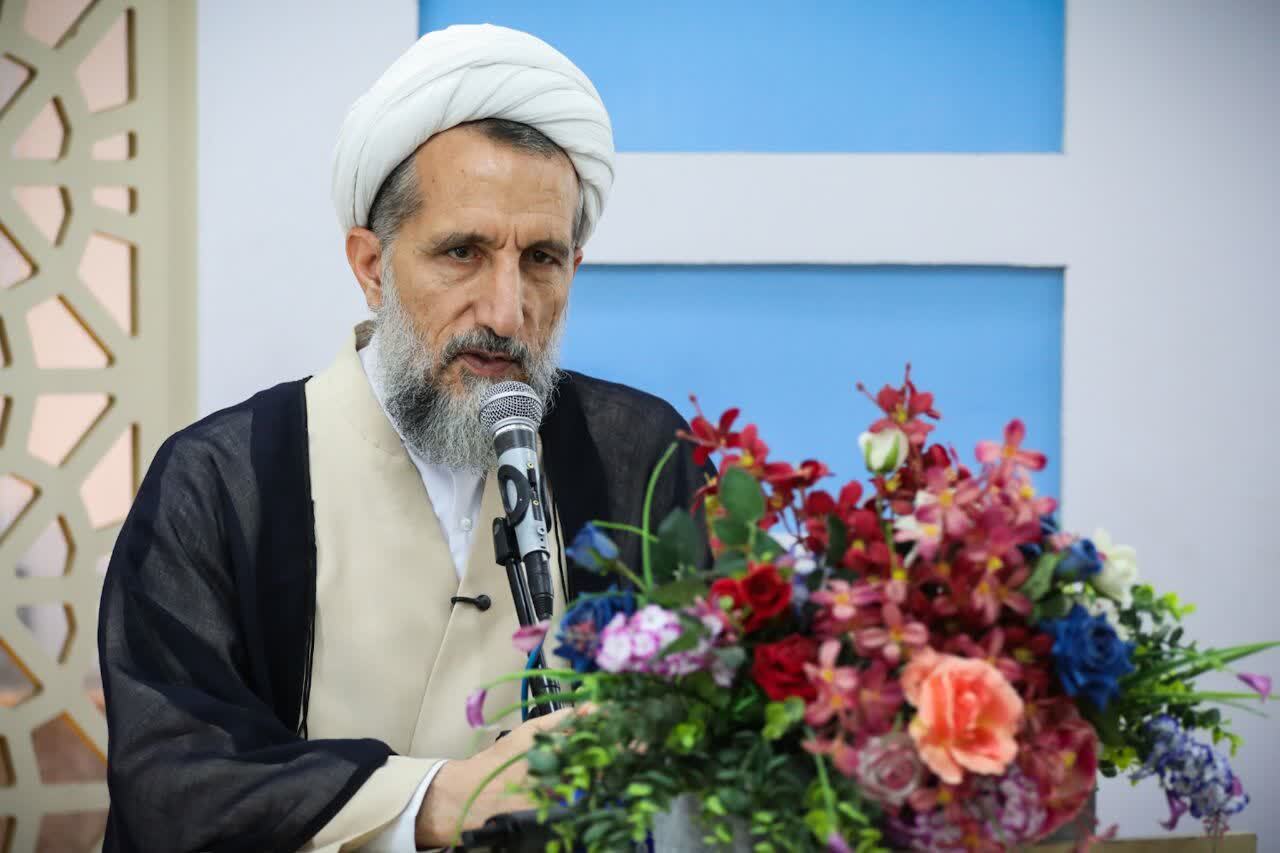 عزت ملت ایران مرهون برکت ولایت است