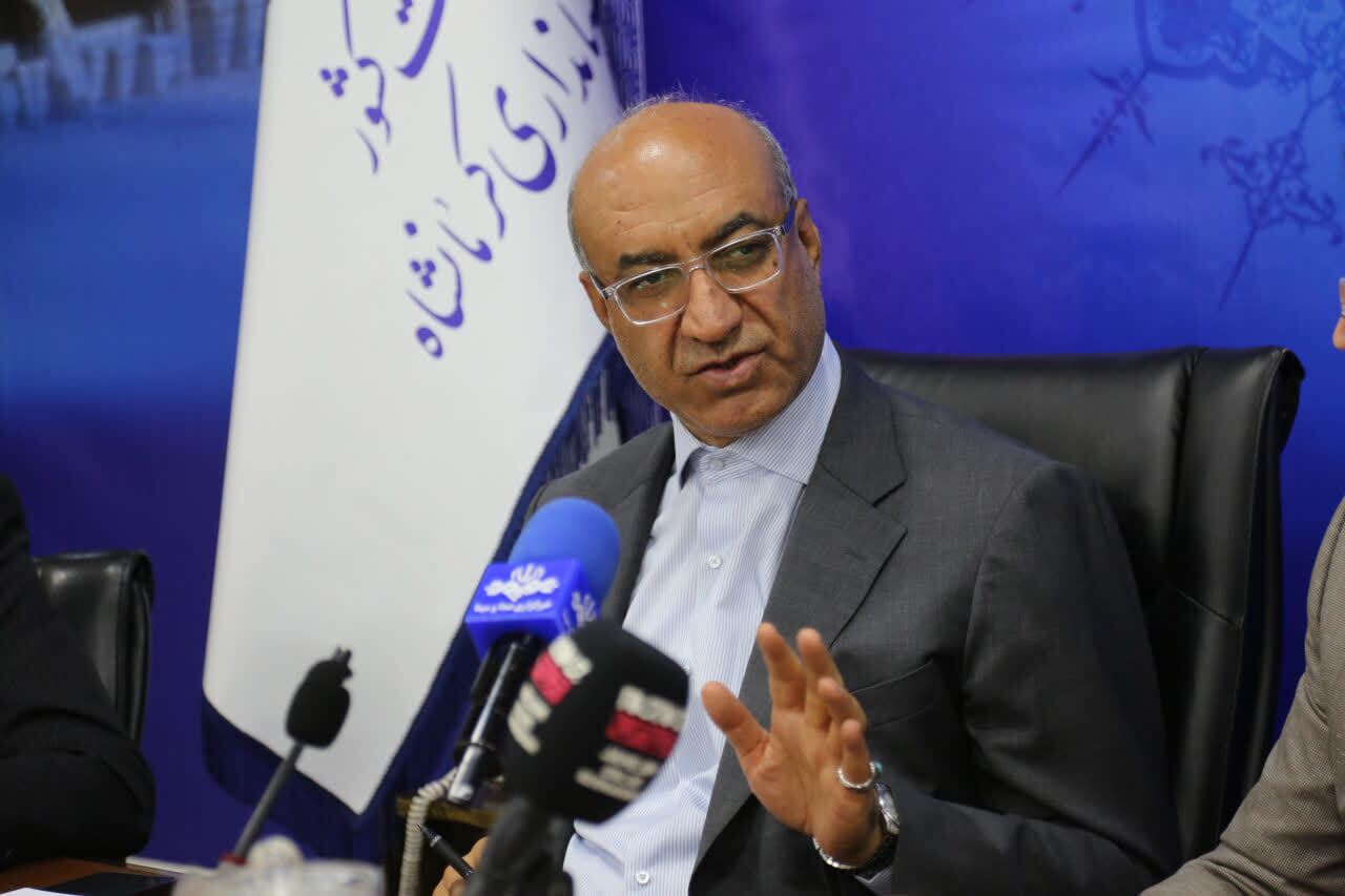 با اخلالگران بازار و متخلفان بدون اغماض برخورد شود با اخلالگران بازار و متخلفان بدون اغماض برخورد شود
