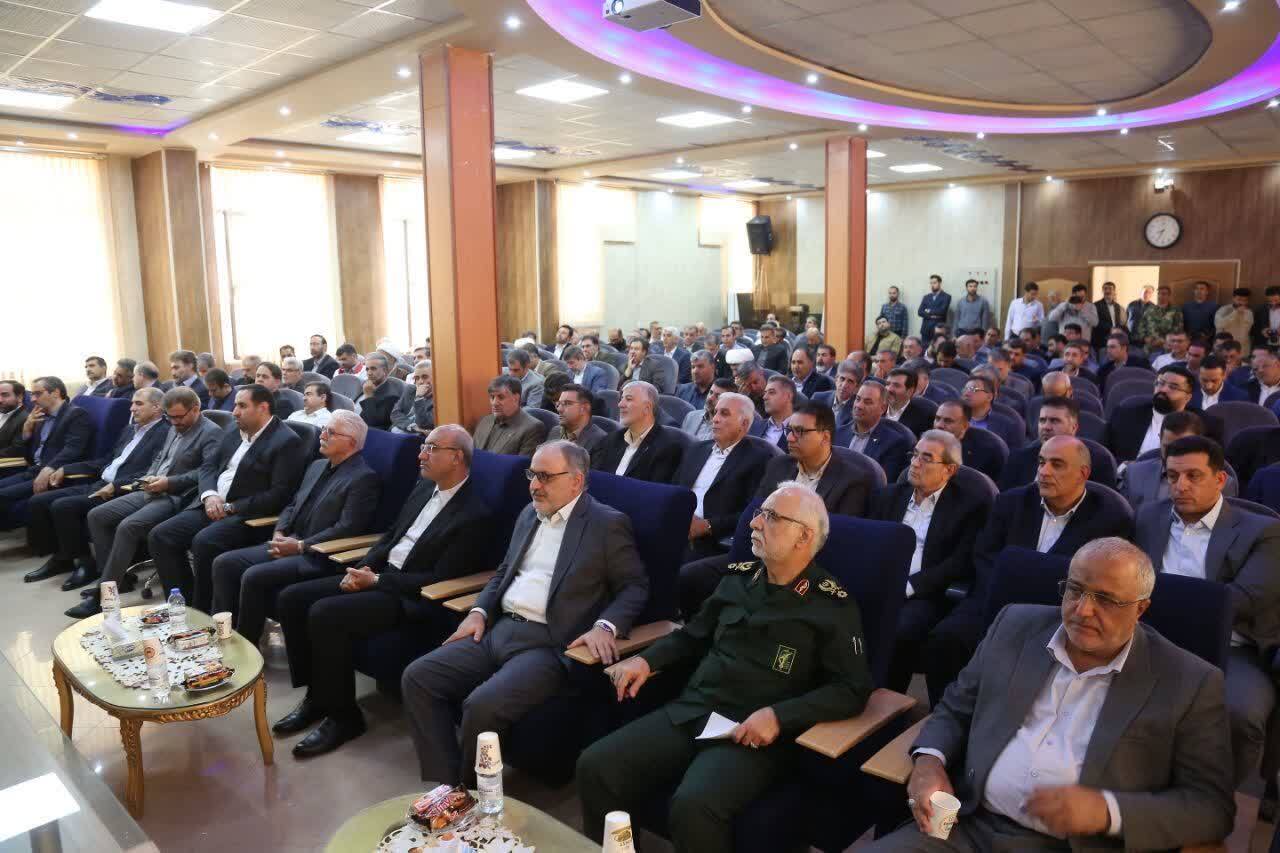 وحدت و انسجام ملی مهمترین پشتوانه کشور در برابر فشارهای دشمن است وحدت و انسجام ملی مهمترین پشتوانه کشور در برابر فشارهای دشمن است
